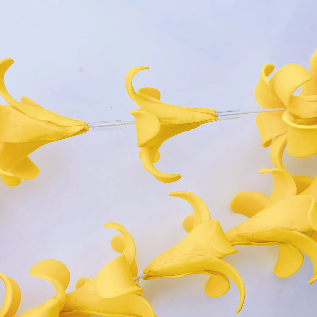 Puakenikeni Foam Lei